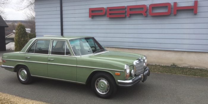 Mercedes 280,  1973.